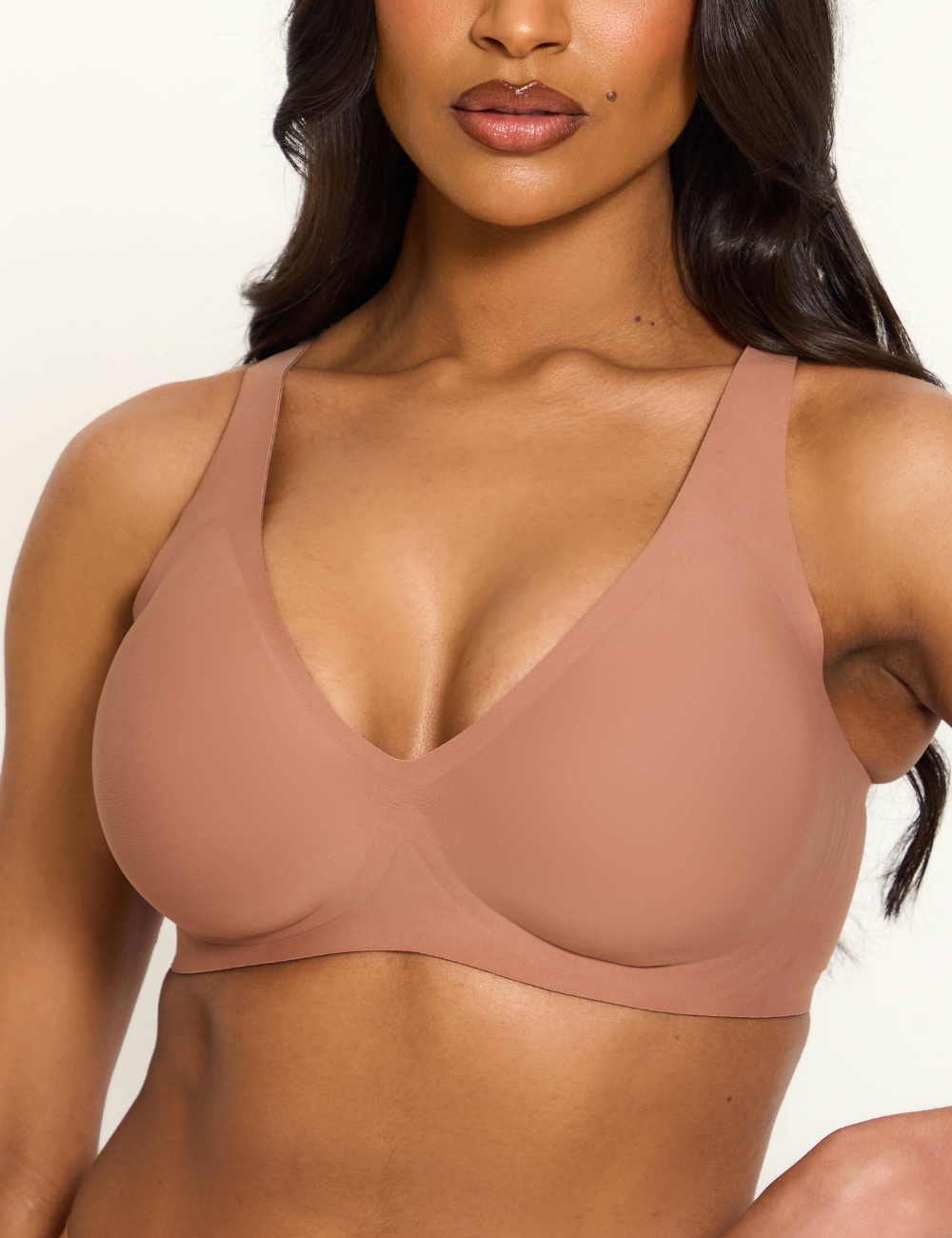 Soutien-gorge push-up décolleté V sans armature